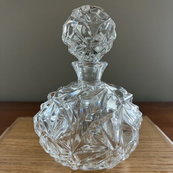 Tiffany & Co Rock Cut Perfume Bottle and Stopper - Picture 2 of 4